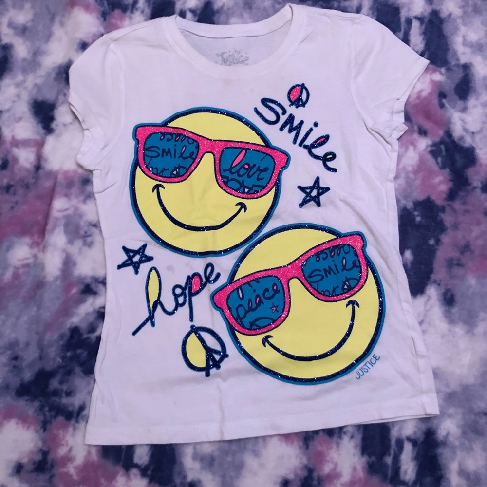 Graphic tee